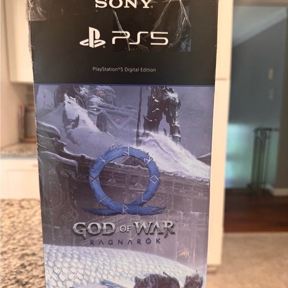 Ps5 console - Picture 3 of 4